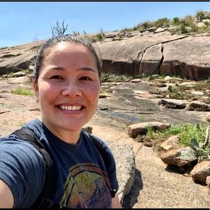 Meet your Posher, Casandra